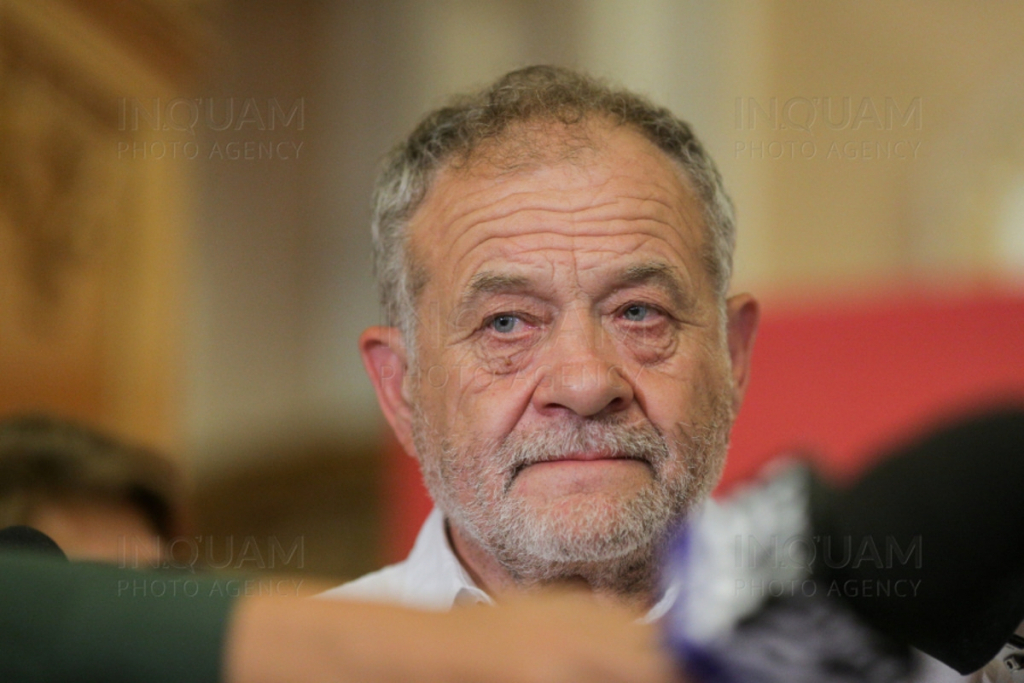 Judecat pentru luare de mită și aflat sub control judiciar, Dumitru Buzatu a fost lăsat de judecători să meargă în Iaşi pentru a-și îngriji tatăl