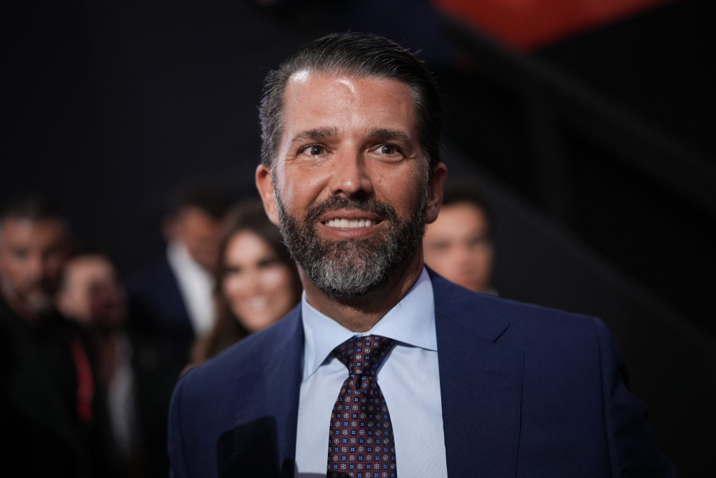 Donald Trump Jr vine în România
