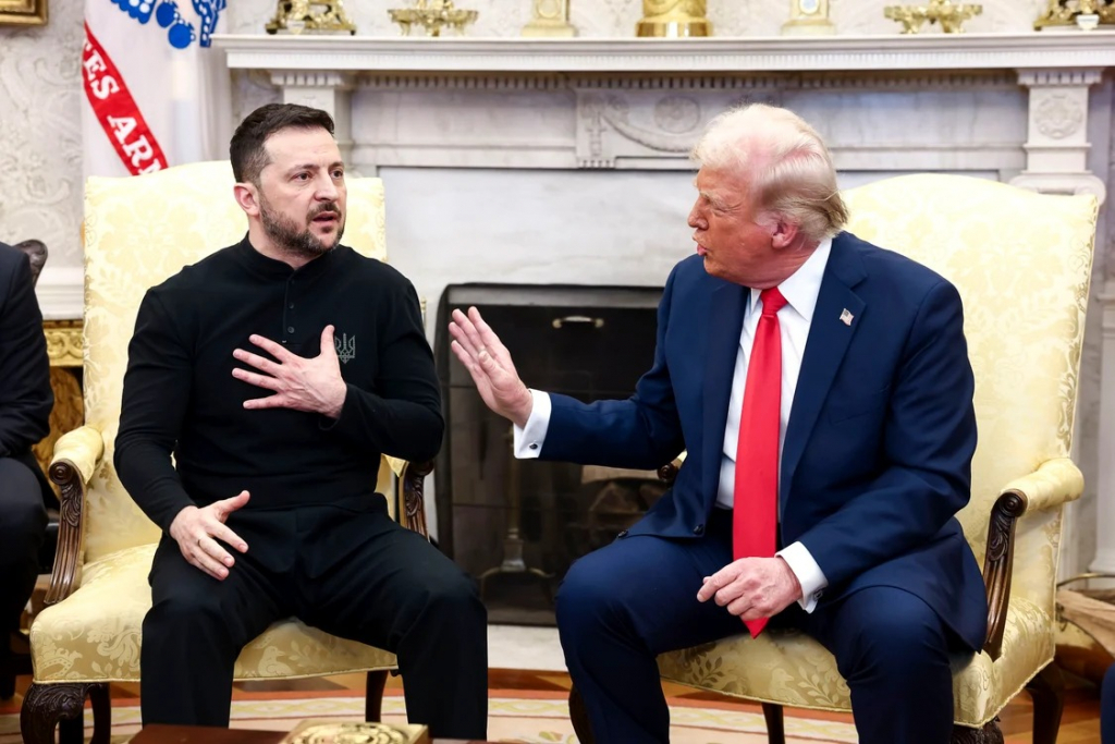 Trump îl critică pe Zelenski pentru că „aduce prejudicii negocierilor de pace”. „Dacă vrea Crimeea, de ce nu a luptat pentru ea acum 11 ani?“