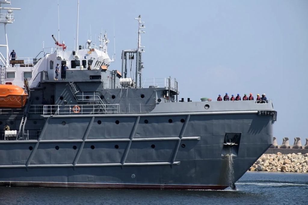 „Am rău de mare”. Patru marinari români, acuzați că au încălcat jurământul, după ce au refuzat o misiune NATO. Trei au ajuns în instanță