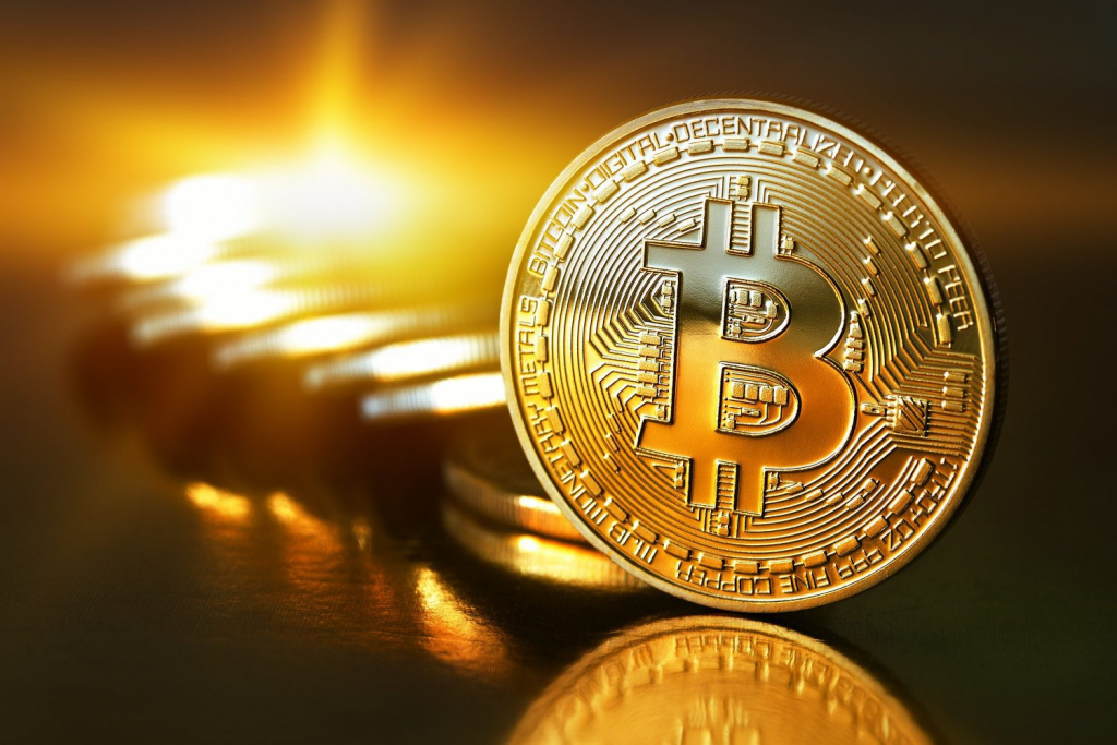 Cursuri universitare plătite cu criptomonede. Care este prima instituție din România unde se acceptă acest lucru