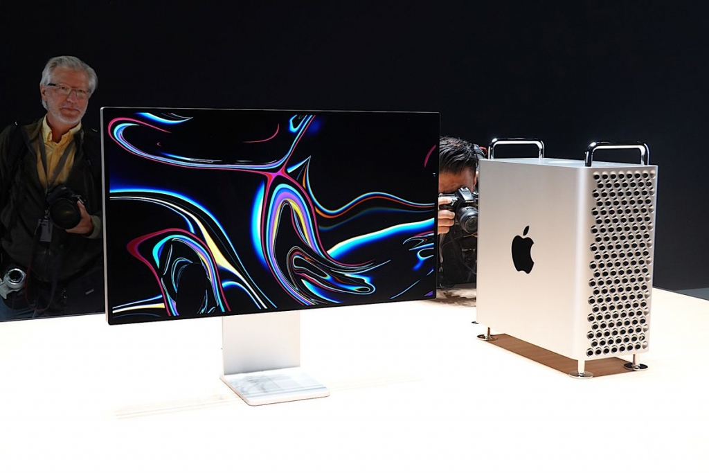 Cel mai nou monitor Apple costă de la 22.000 lei în sus