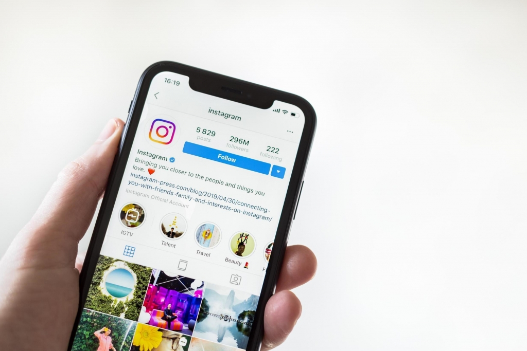 Instagram îți poate arăta cu cine interacționezi cel mai puțin
