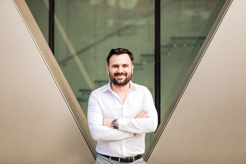 A apărut o nouă rețea de socializare românească! Ce este și cum funcționează Fity?