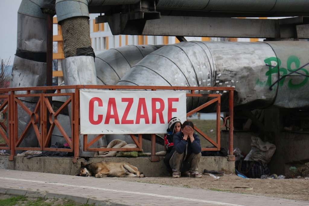 Persoanele fără adăpost, căutate de autorităţi