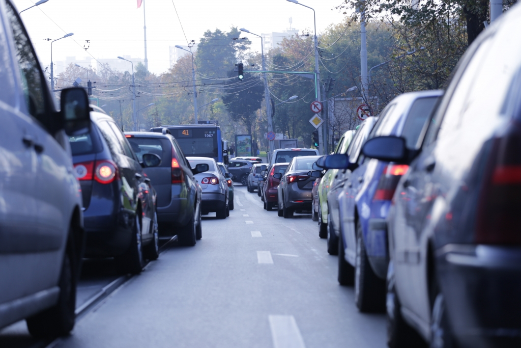 Poliţişti în fiecare intersecţie!