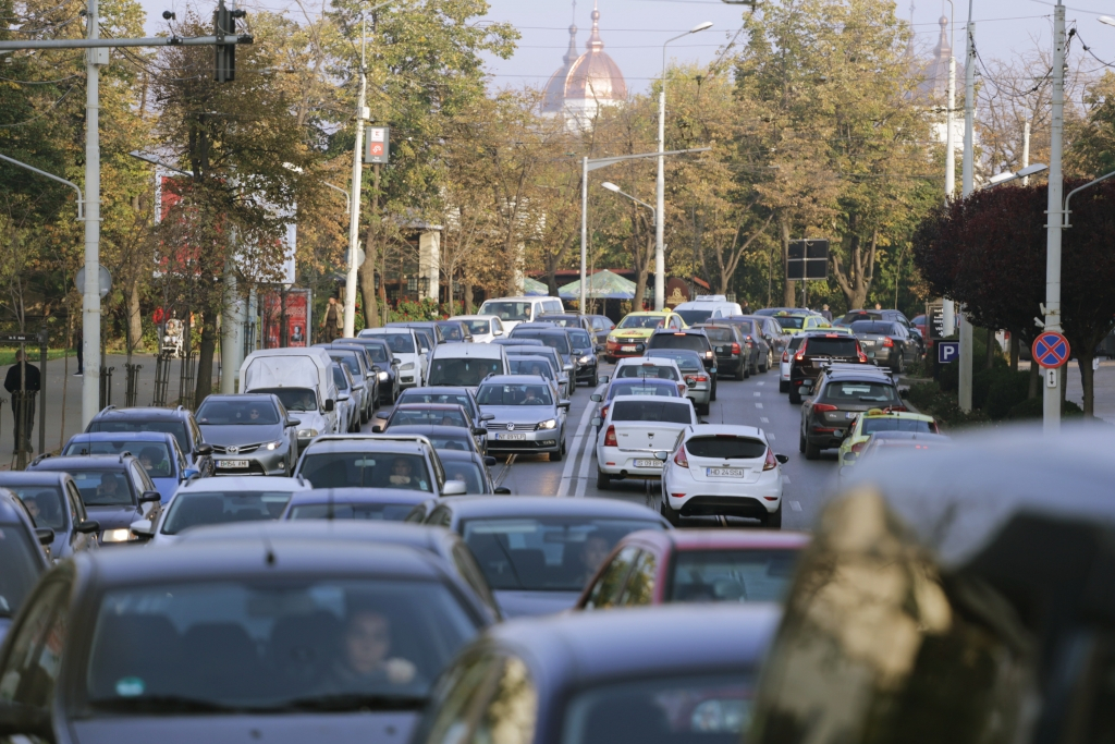 Peste 12.600 autoturisme second-hand înmatriculate, anul trecut, la Iaşi
