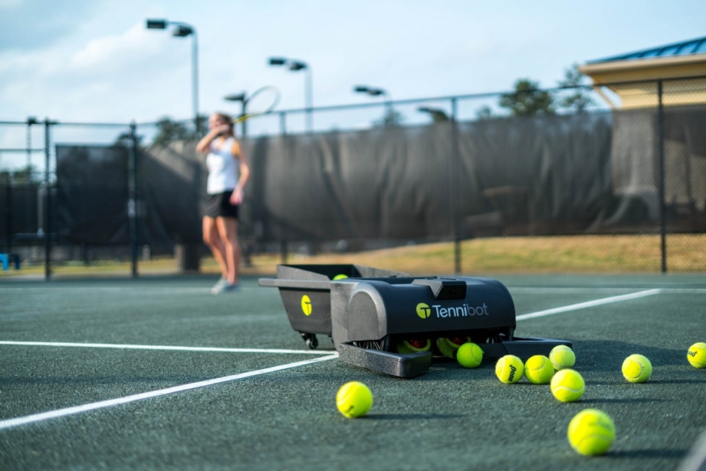 Metric Tennis Ball, un sport unic în România
