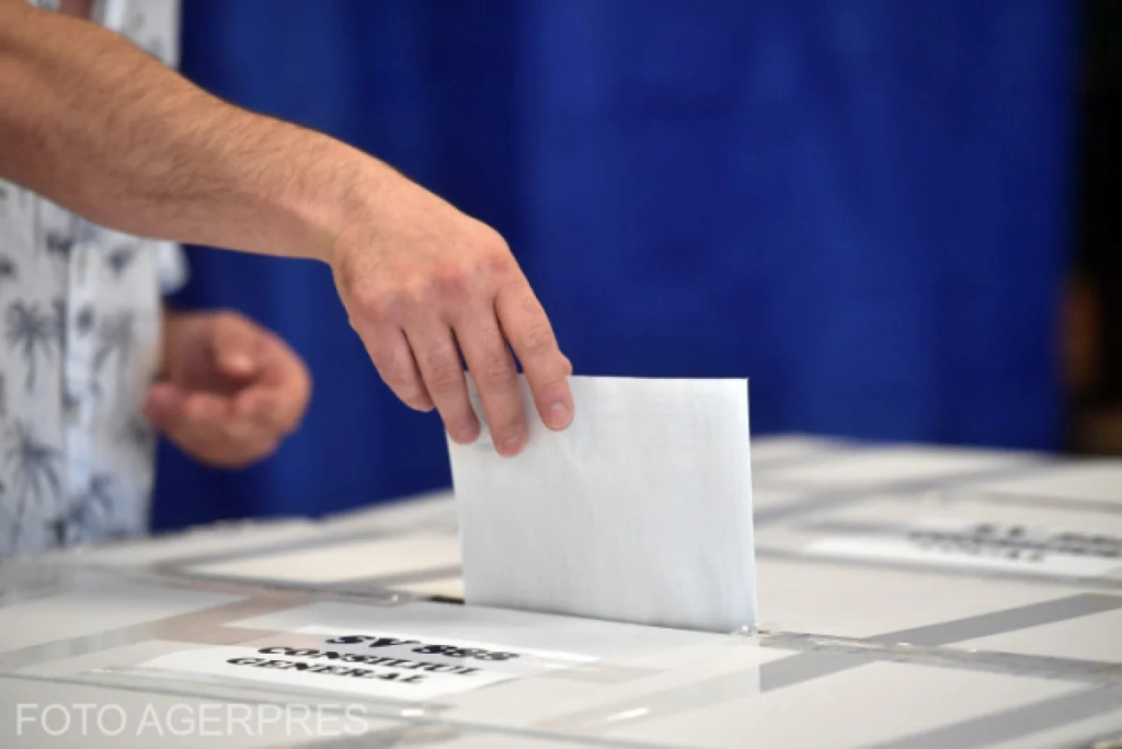 Un botoșănean a făcut show în secția de vot. El s-a prezentat îmbrăcat în femeie la alegerile parlamentare