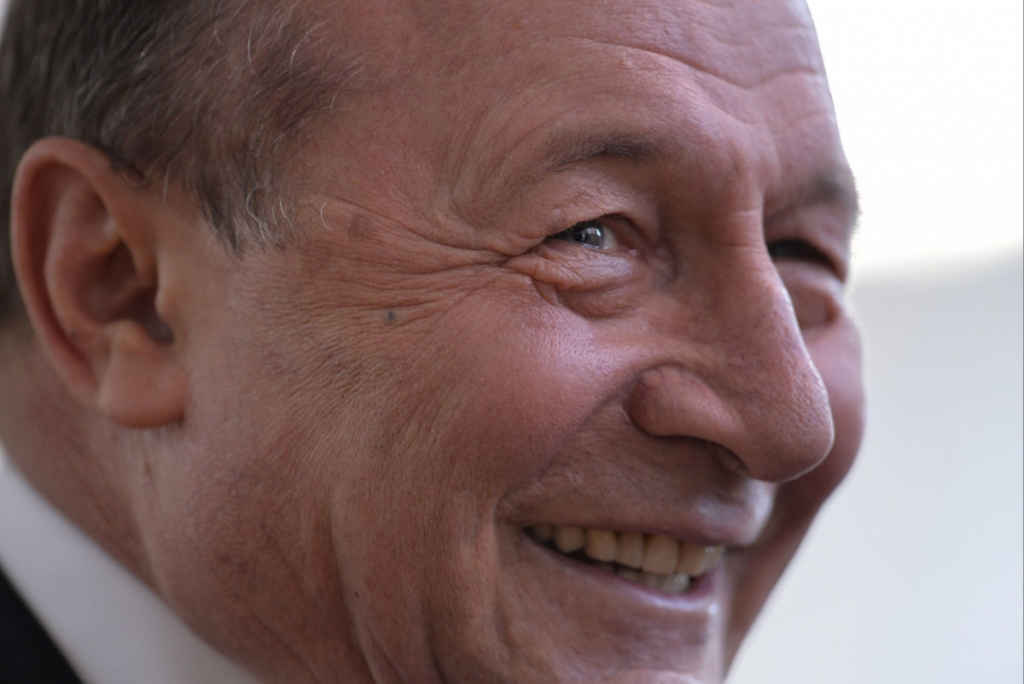 Băsescu intervine rapid după armistițiul din Ucraina: Trump pare că își revine
