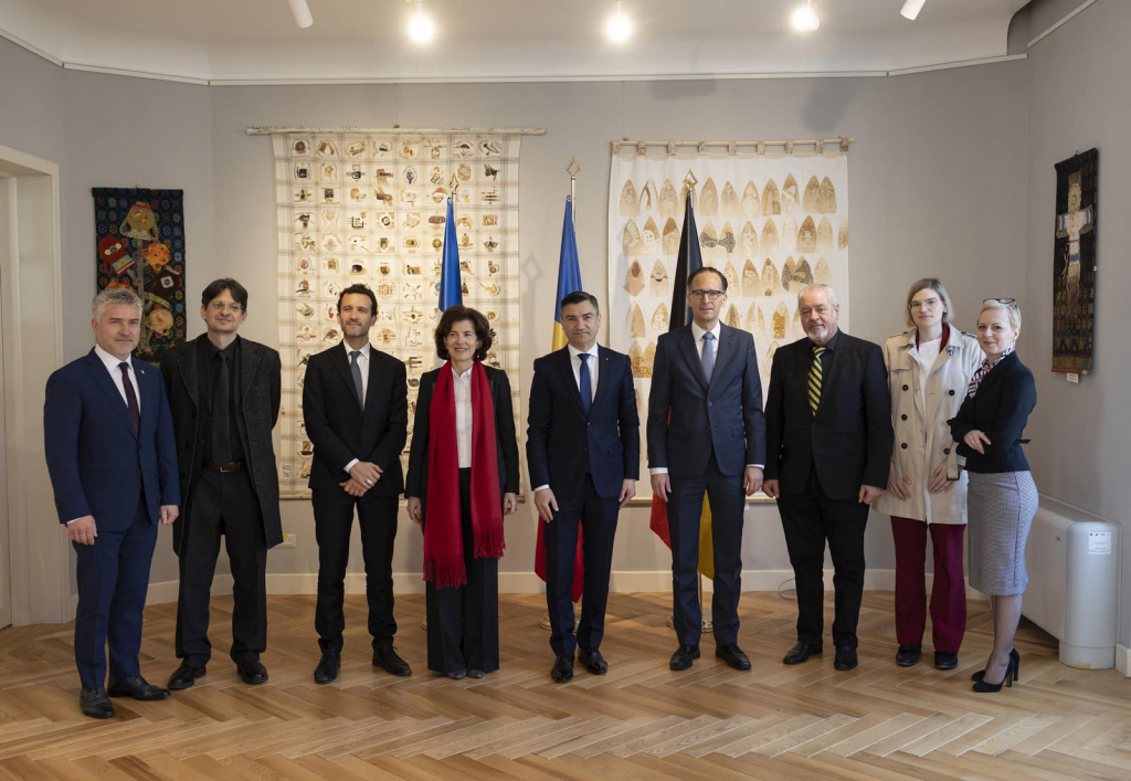 Centrele culturale, chemate să-şi ia în primire sediile de la Palatul Braunstein