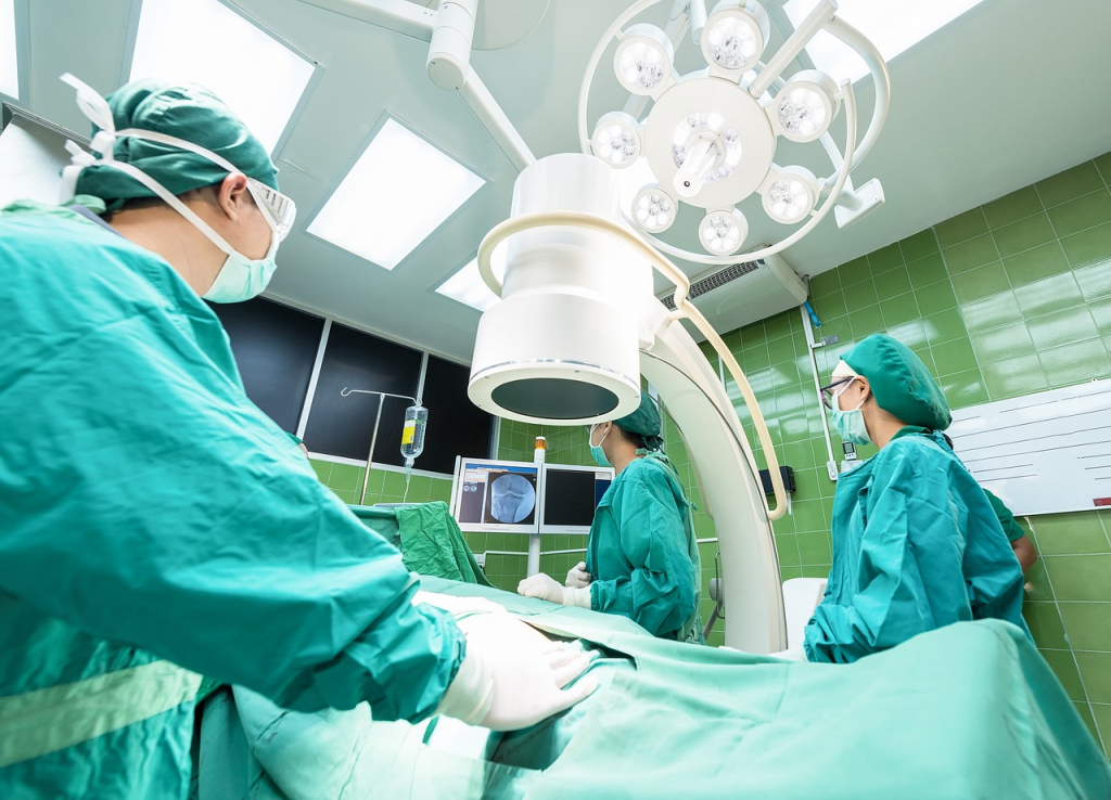 7 mituri și adevăruri despre chirurgia plastică