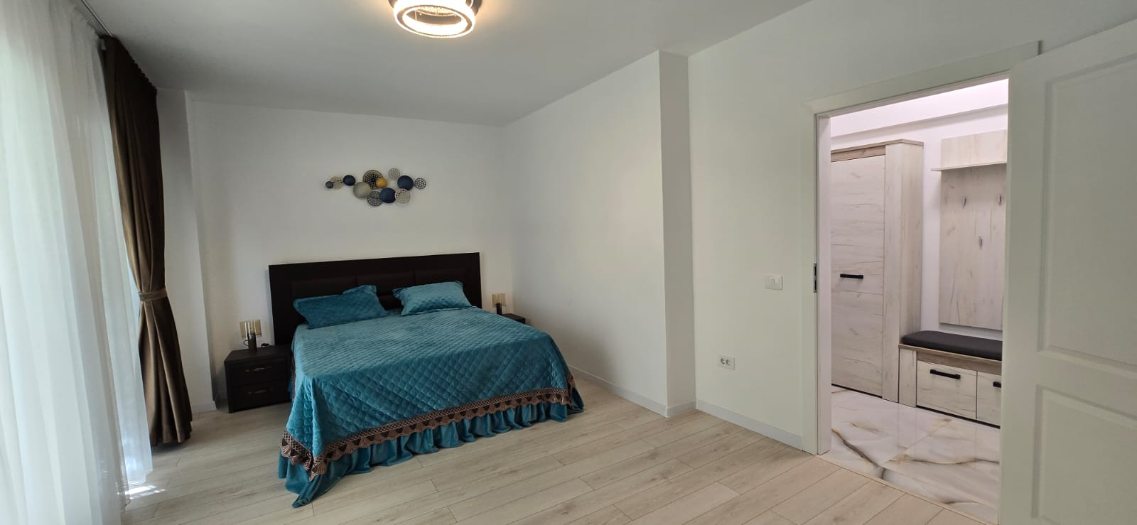  apartament 2 camere decomandate, 66 mp, parter, (balcon 12 m inclus), bloc nou, Cartier Dealul Zorilor 