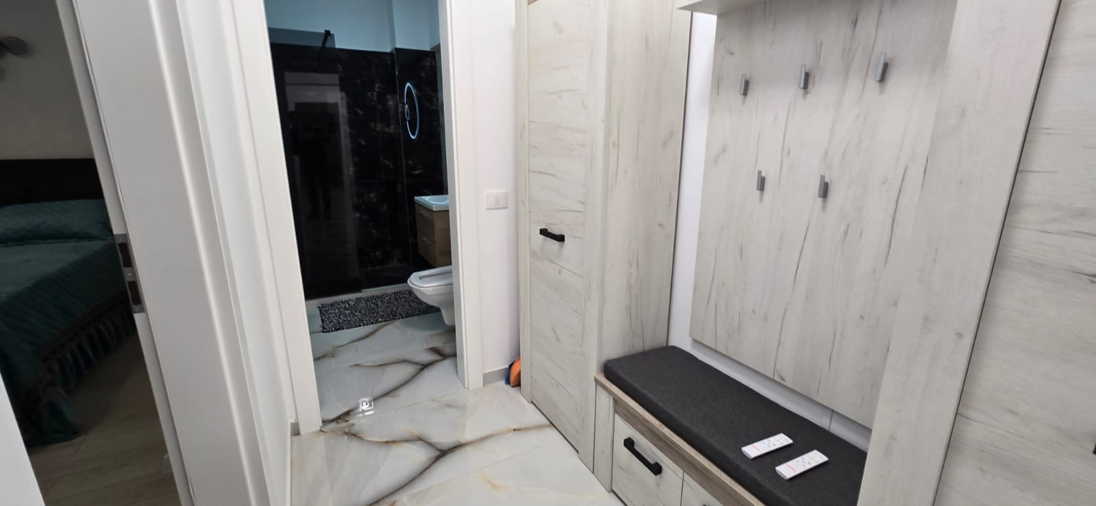  apartament 2 camere decomandate, 66 mp, parter, (balcon 12 m inclus), bloc nou, Cartier Dealul Zorilor 