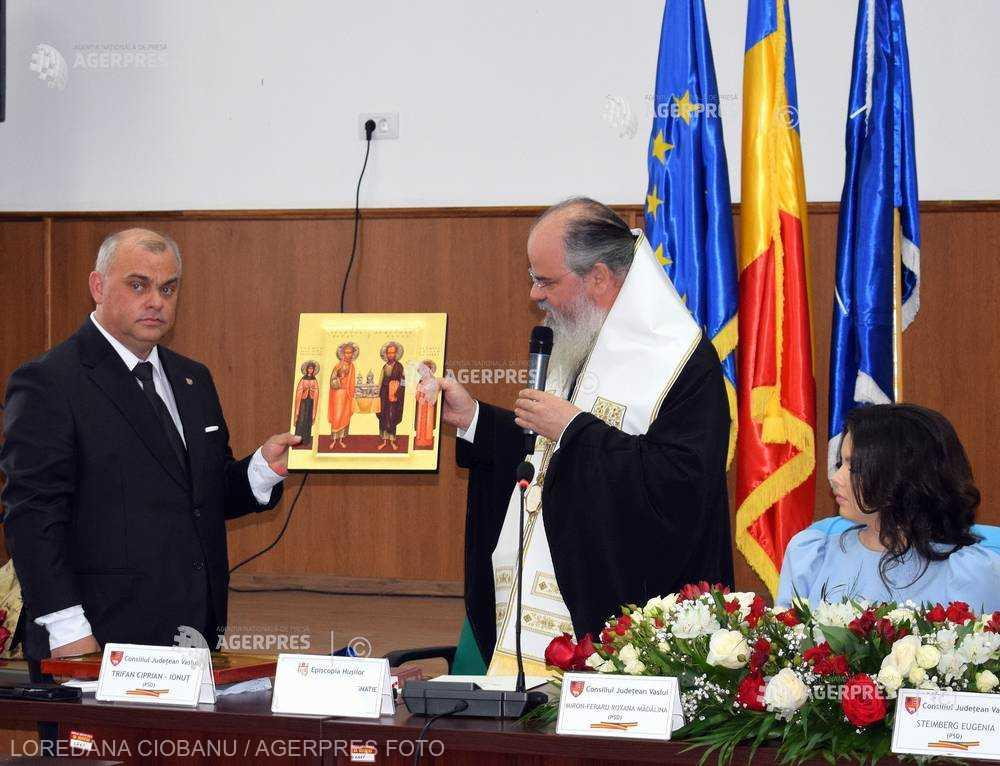 Preşedintele Consiliului Judeţean  a depus jurământul de credinţă 