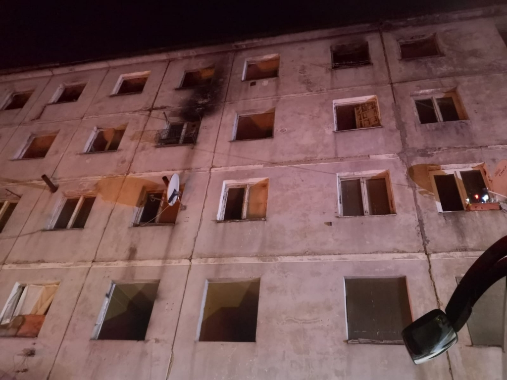 Incendiu puternic la blocul M2 din Iasi Blocul Fantoma
