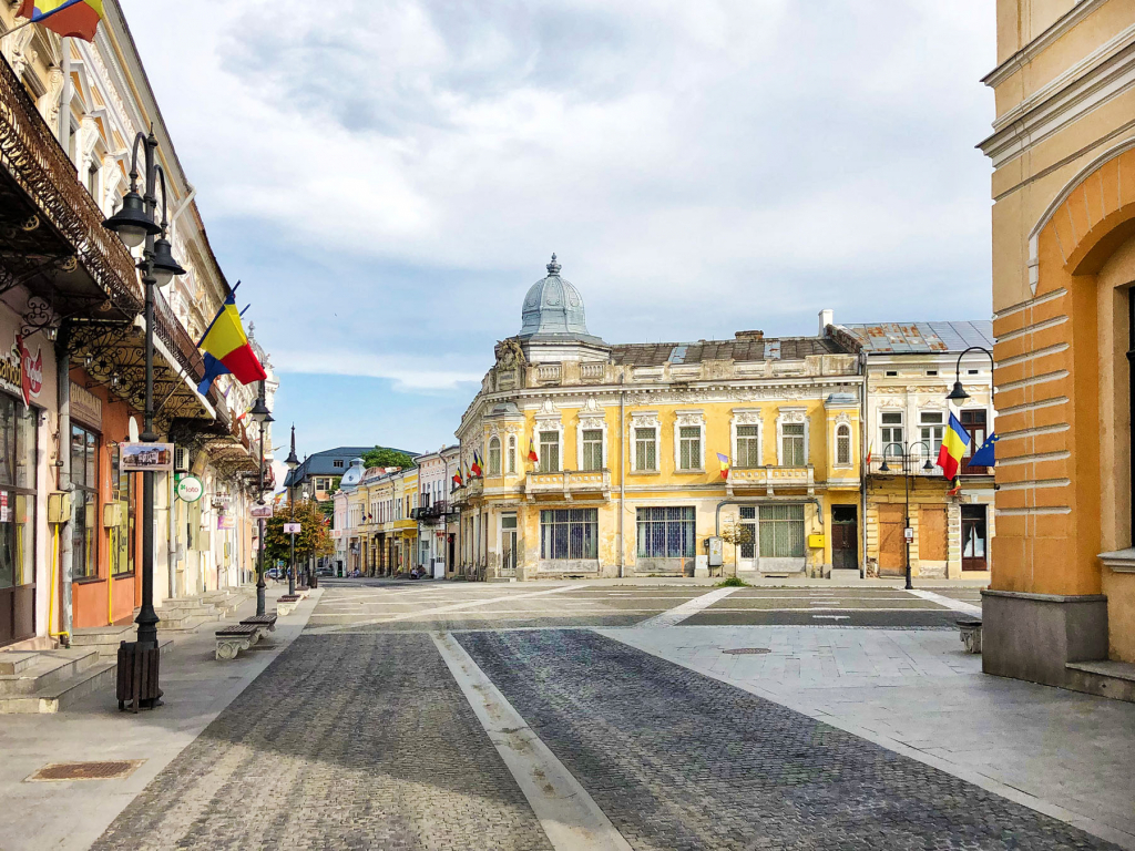  Bijuteriile arhitectonice ale Moldovei, scoase la vânzare