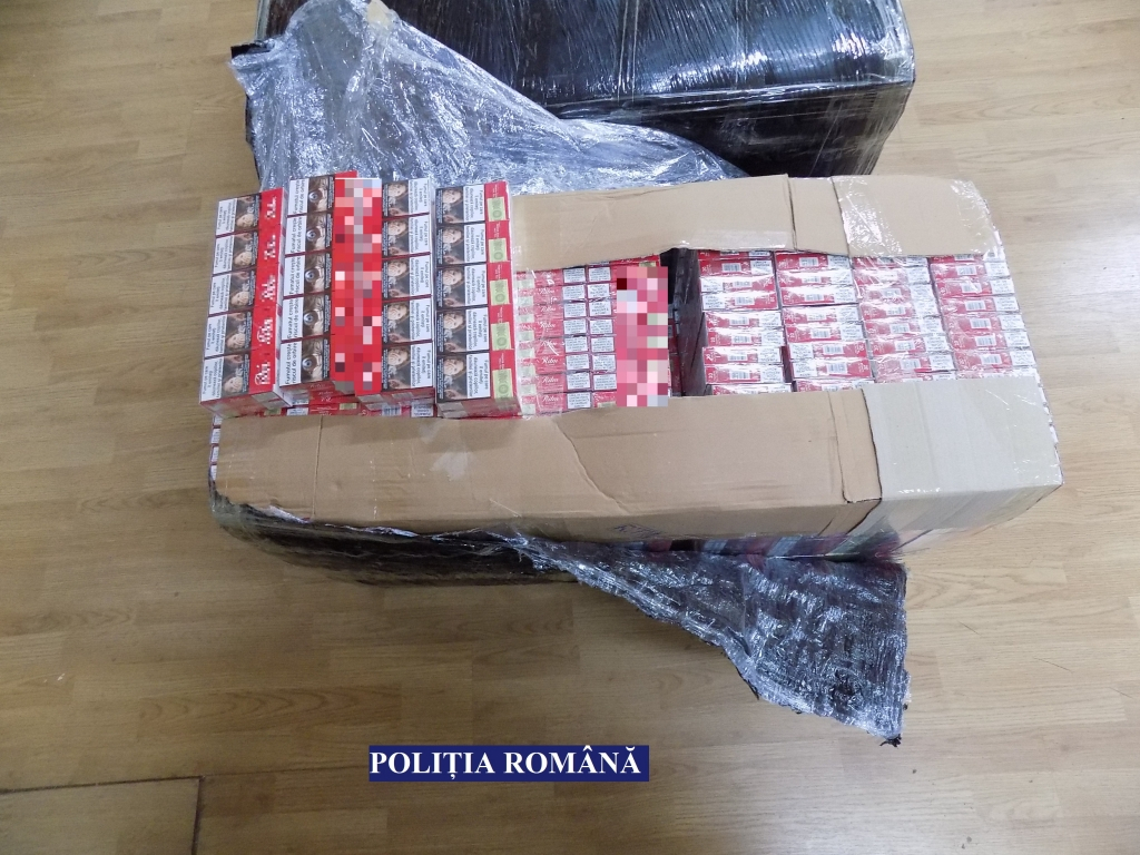 Bărbați reținuți pentru contrabandă 