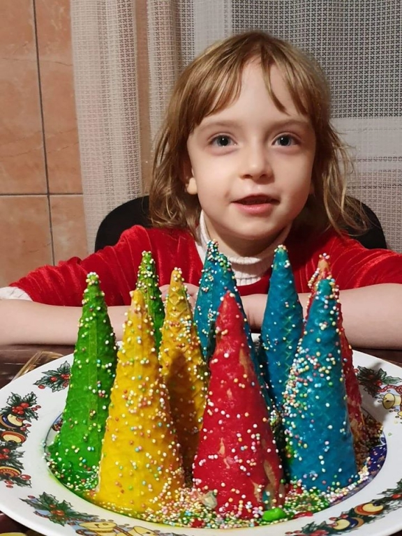 Pictoriţă de şapte stele, la mai puţin de cinci ani