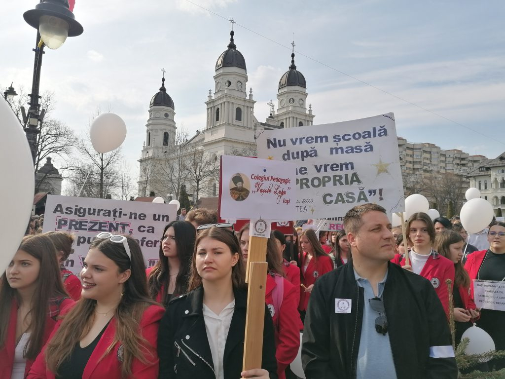 Azi se decide soarta elevilor de la Colegiul Pedagogic