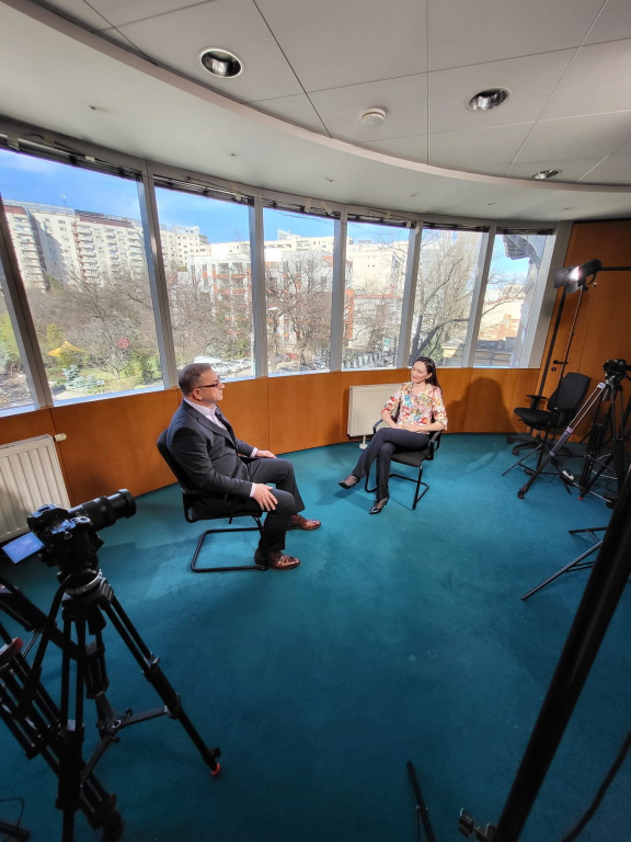 Un client educat este căutat de toate băncile. Pentru că înțelege produsele și serviciile bancare, le folosește și le recomandă și altora – Doru Bulată, Exim Banca Românească