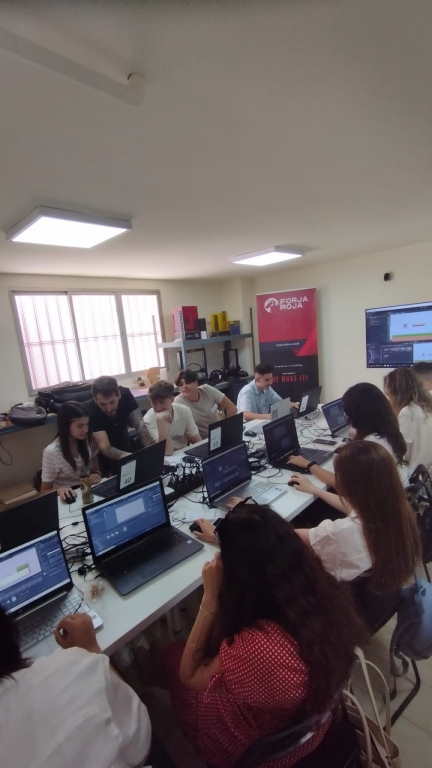 Elevii Liceului „Al.I.Cuza” au plecat la Malaga, într-un stagiu de formare