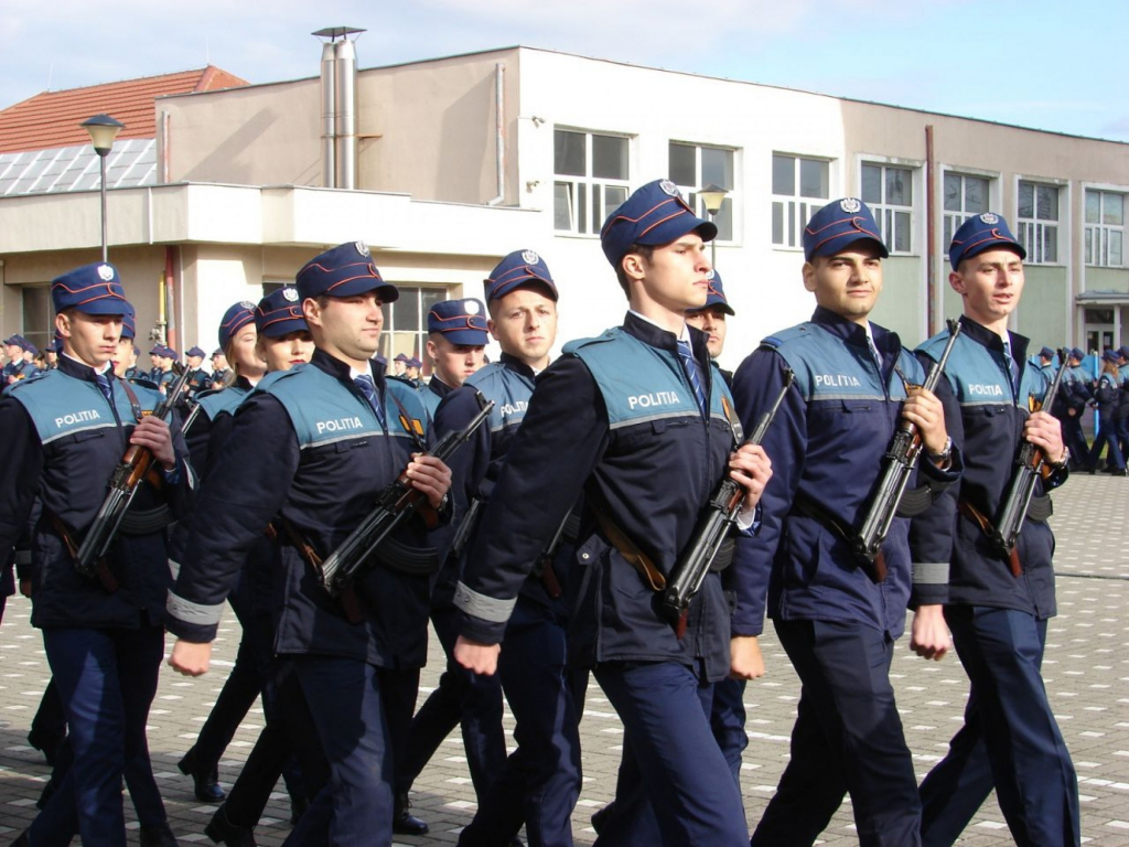Elevii și subofițerii școlilor militare au depus jurământul