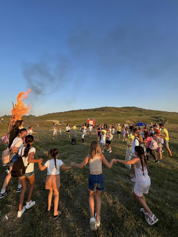 Vacanță în Pridvorul Satului, pentru 12.000 de copii