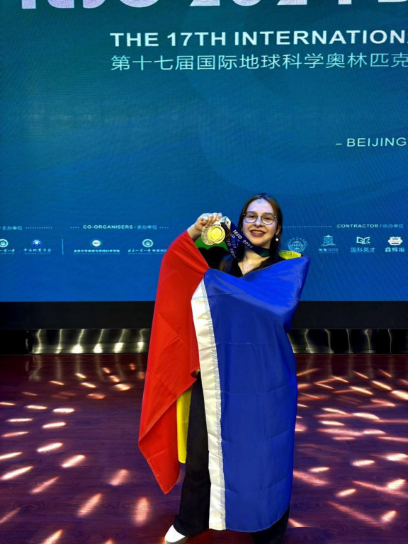 O elevă de la Colegiul Național, triplă medaliată la Beijing
