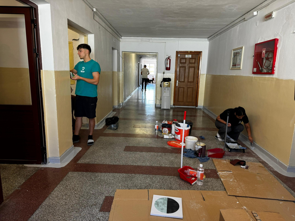 S-a dat semnalul de curățenie în cămine