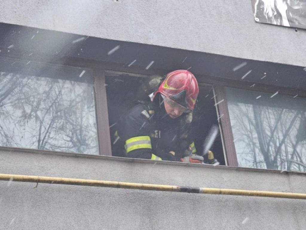 Incendiu la o fabrică de textile din Vaslui - Care ar fi cauza deflagrației