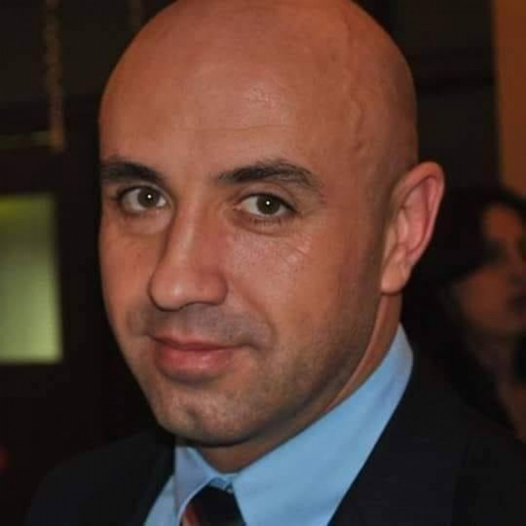 Adrian Robertin Dinu, acuzat de DIICOT de trădare: A instigat la război civil pe TikTok, în timp ce susținea că 'sistemul trebuie ras cu binecuvântarea Rusiei'