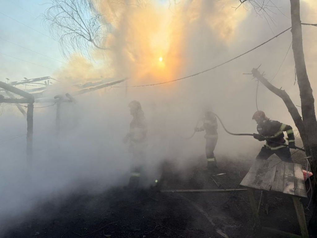 Doi bărbaţi au murit într-un incendiu care le-a cuprins locuinţa, la Mitoc