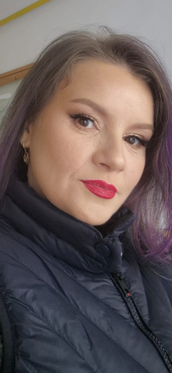 „Ne-am dorit atât de mult să devenim egale cu bărbații, încât, undeva pe traseu, ne-am pierdut”
