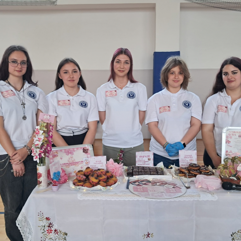 GALERIE FOTO -- Liceenii de la Colegiul „Virgil Madgearu