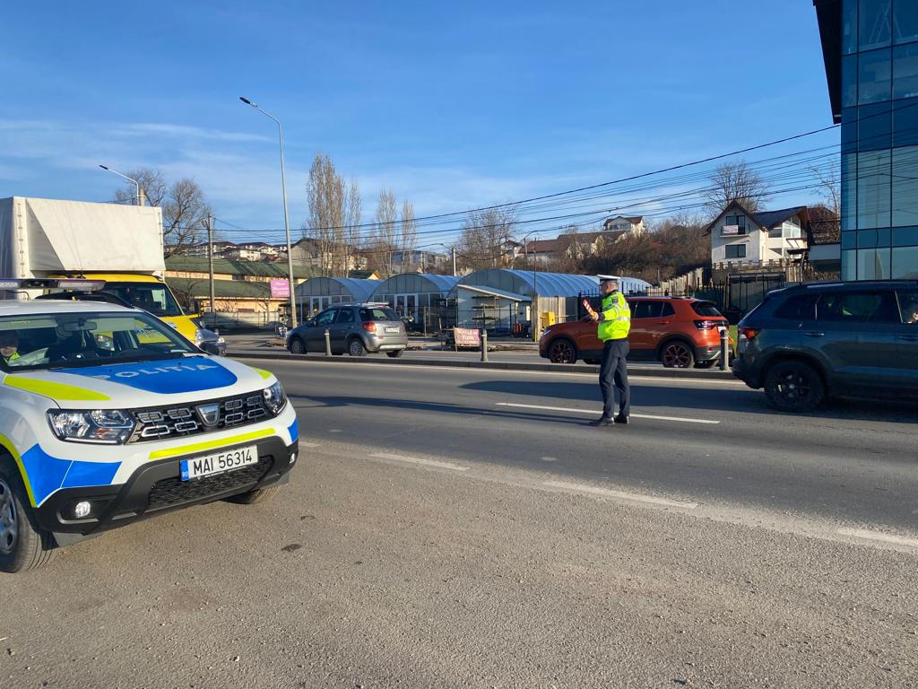 Percheziţii la un service auto din Suceava care ar fi efectuat ilegal ITP