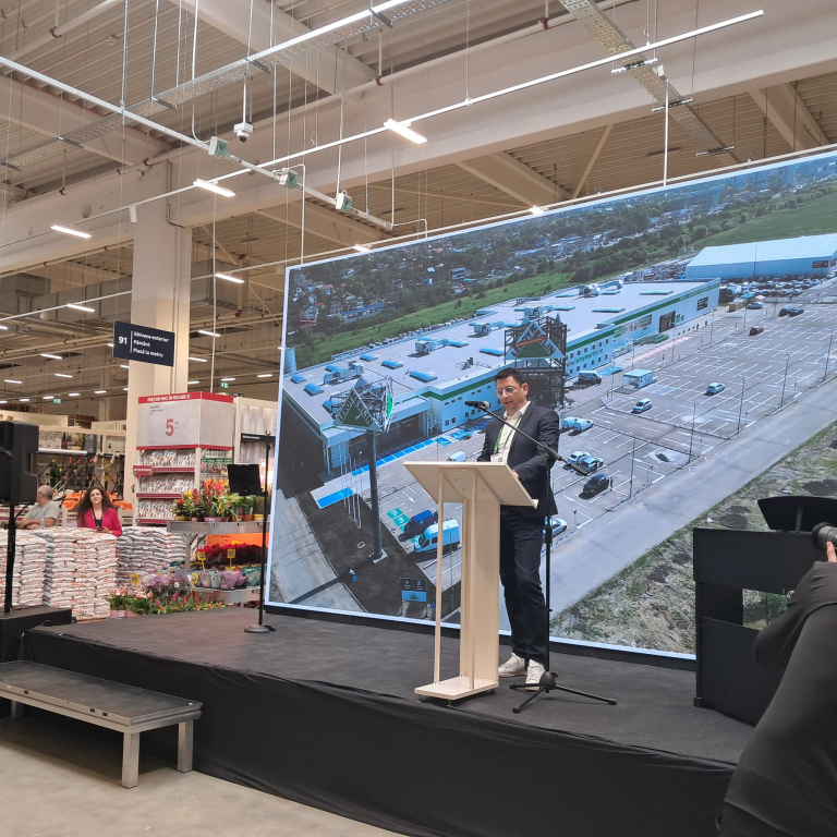 Leroy Merlin, locul unde creșterea înseamnă oameni, viziune și bucuria de a fi împreună