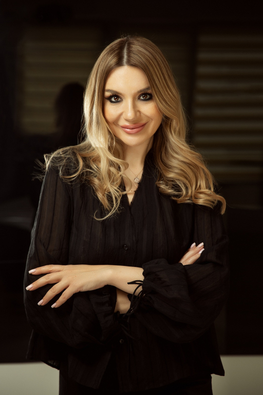 Machiajul ca act de încredere. Zece întrebări esențiale pentru un make-up artist profesionist