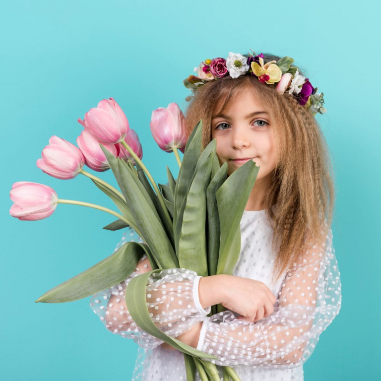 Flori la un click distanță: Florăria online din Iași care schimbă modul în care dăruim
