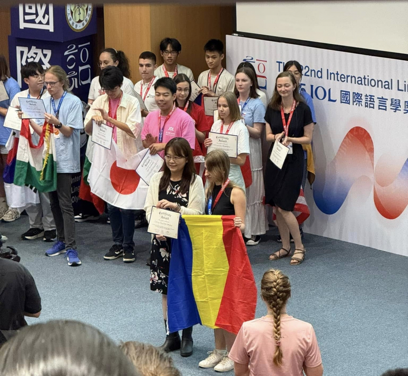 O elevă din Iaşi urcă România pe podiumul Olimpiadei Internaţionale de Lingvistică
