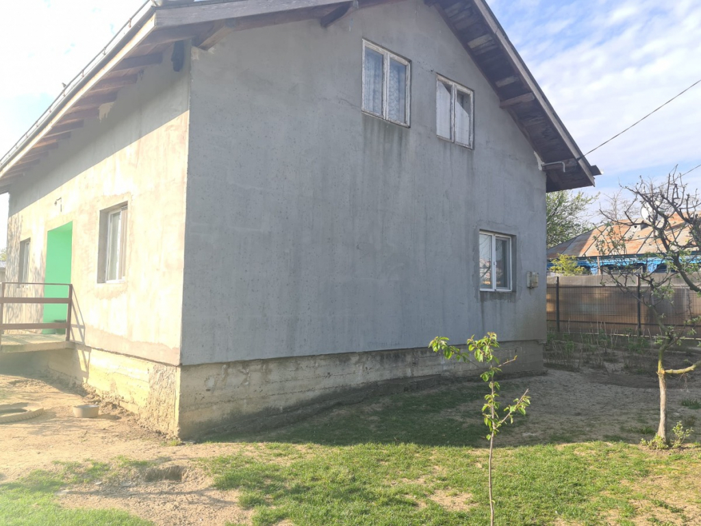  Casa din BCA, 4 camere, Dumesti