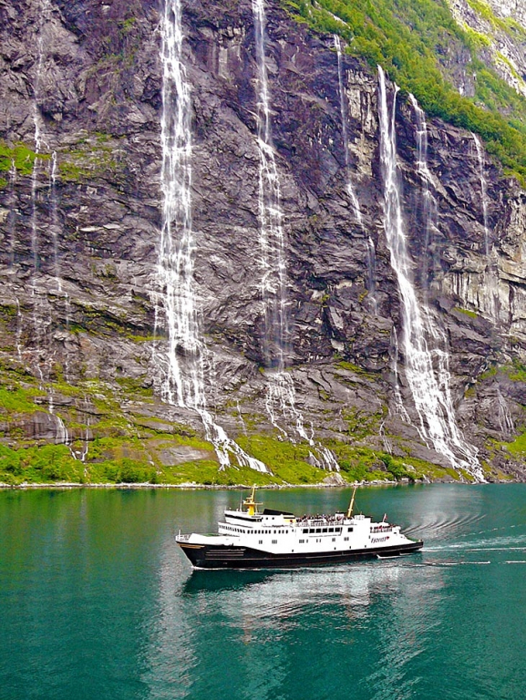 FOTO - Cele mai frumoase cascade din Europa