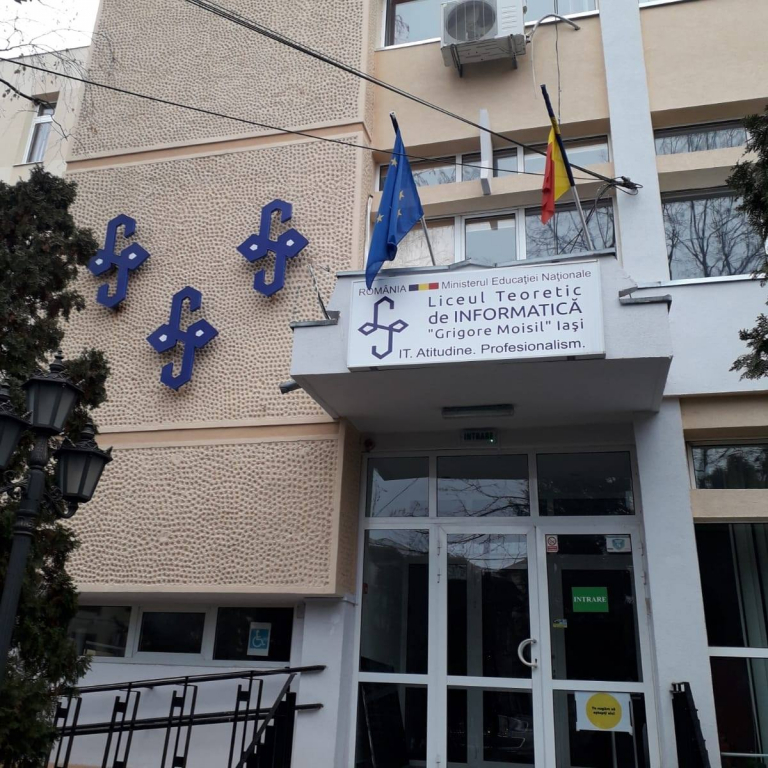 Profesorii de la „Grigore Moisil” dezvoltă competenţele STEM pentru o educaţie de viitor