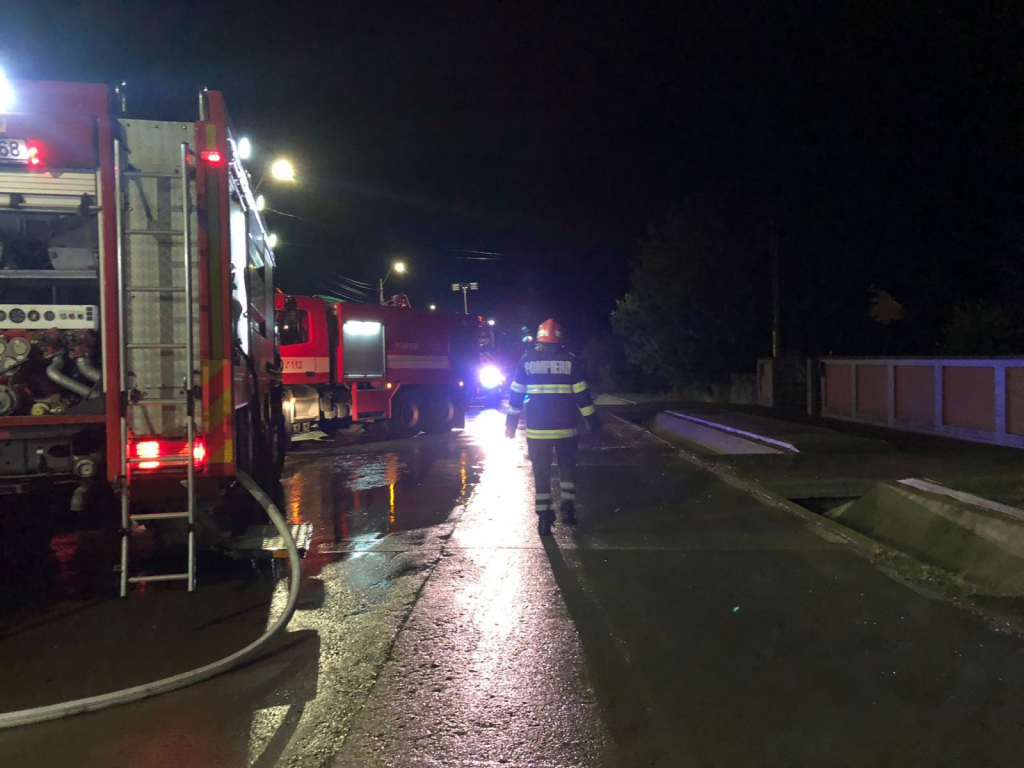 Sala de evenimente din Suceava, grav afectată de un incendiu